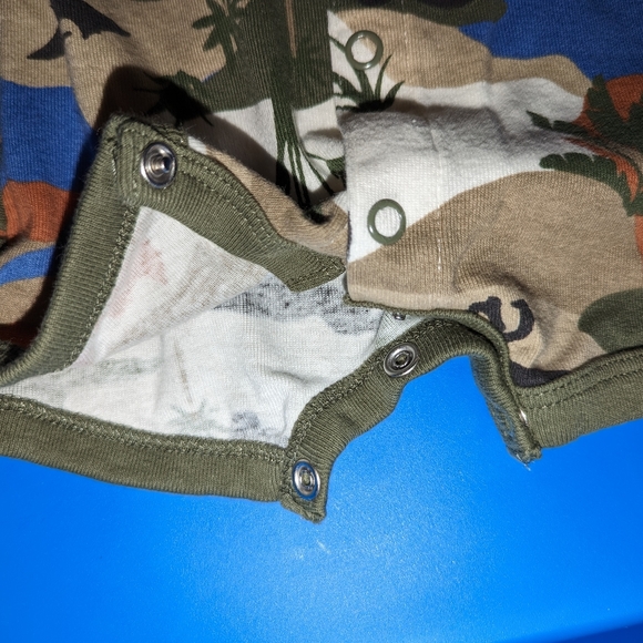 Dino Camo Romper - Picture 2 of 4